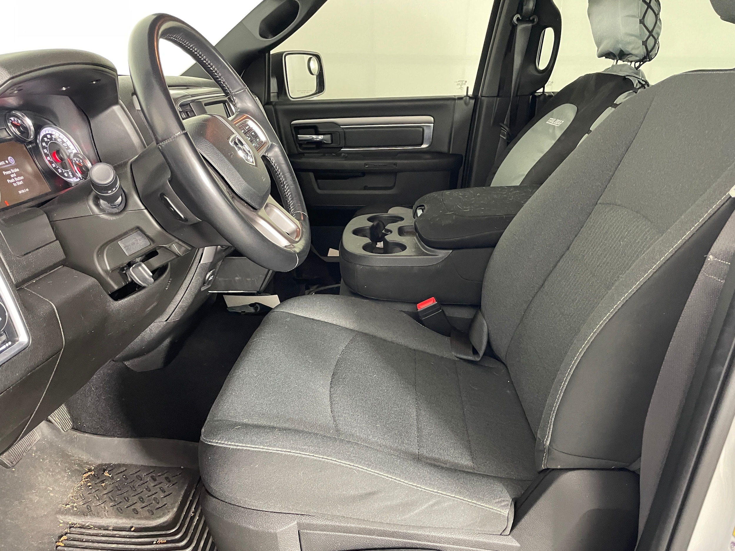 ram ram 1500 classic 2022 1C6RR7LT9NS176799 image ram ram 1500 classic 2022 1C6RR7LT9NS176799 image